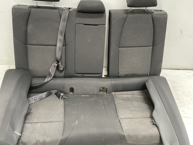 Recambio de asiento trasero para peugeot 508 allure referencia OEM IAM 888435  