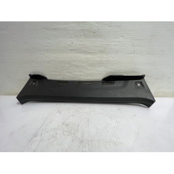 Recambio de moldura maletero para peugeot 207 confort referencia OEM IAM 9686057477  