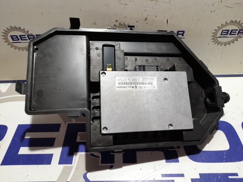 Recambio de centralita telefono para seat exeo berlina (3r2) 2.0 tdi referencia OEM IAM 8P0862335S  