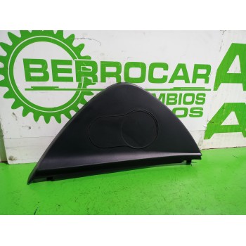 Recambio de moldura para renault kangoo profesional referencia OEM IAM 689201994R  