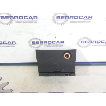 Recambio de cenicero para mazda 3 berlina (bk) referencia OEM IAM BP4K64633  