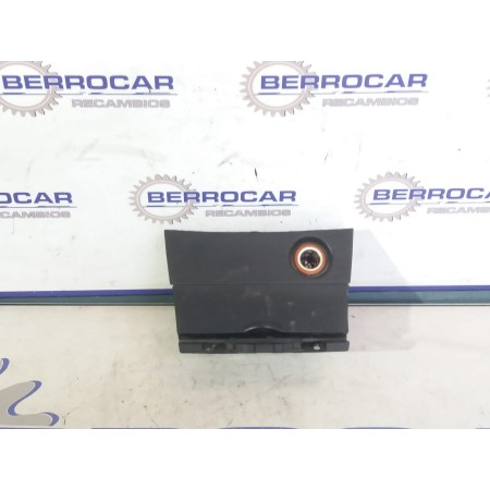 Recambio de cenicero para mazda 3 berlina (bk) referencia OEM IAM BP4K64633  