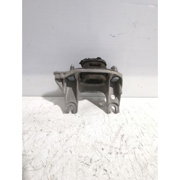 SOPORTE MOTOR DERECHO A4532400009 