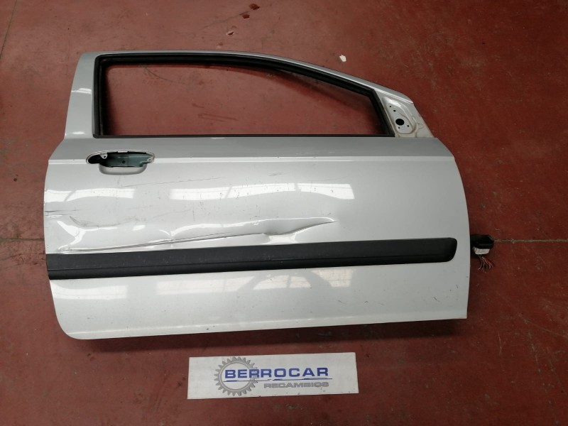 Recambio de puerta delantera derecha para hyundai getz (tb) 1.1 12v cat referencia OEM IAM 760031C221  