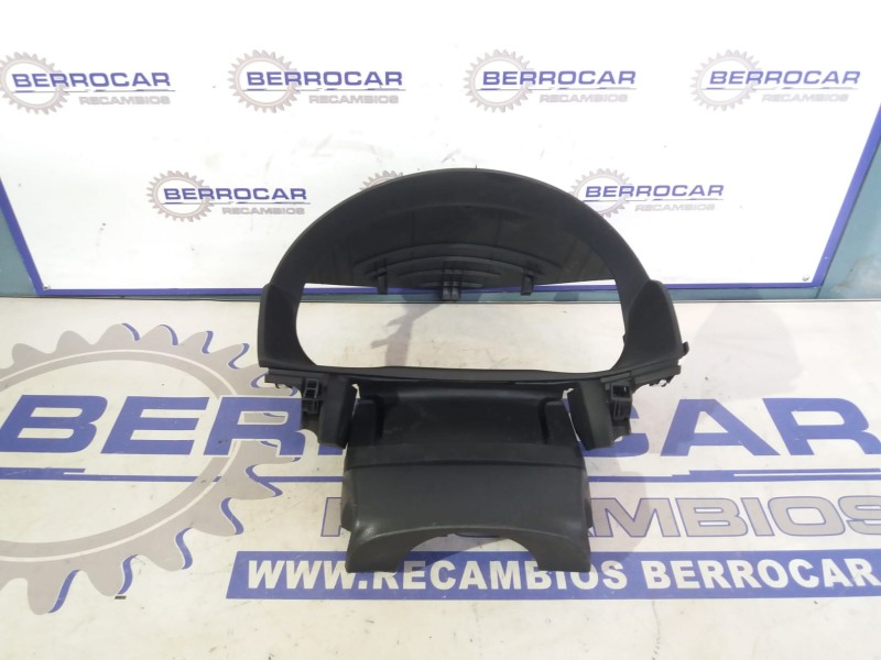Recambio de recubrimiento columna direccion para mazda 3 berlina (bk) referencia OEM IAM BP4K55421  