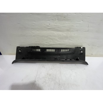 Recambio de moldura maletero para peugeot 207 confort referencia OEM IAM 9686057477  