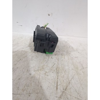 CAJA RELES / FUSIBLES 9806192580 