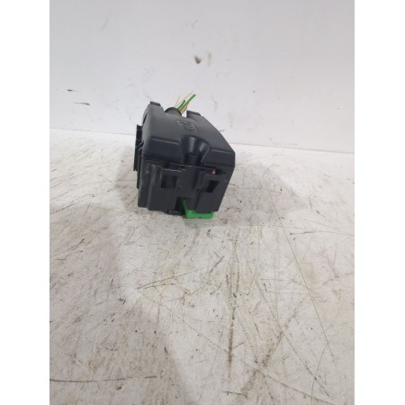 Recambio de caja reles / fusibles para citroën jumpy iii furgoneta (v_) 1.5 bluehdi 100 referencia OEM IAM 9806192580  