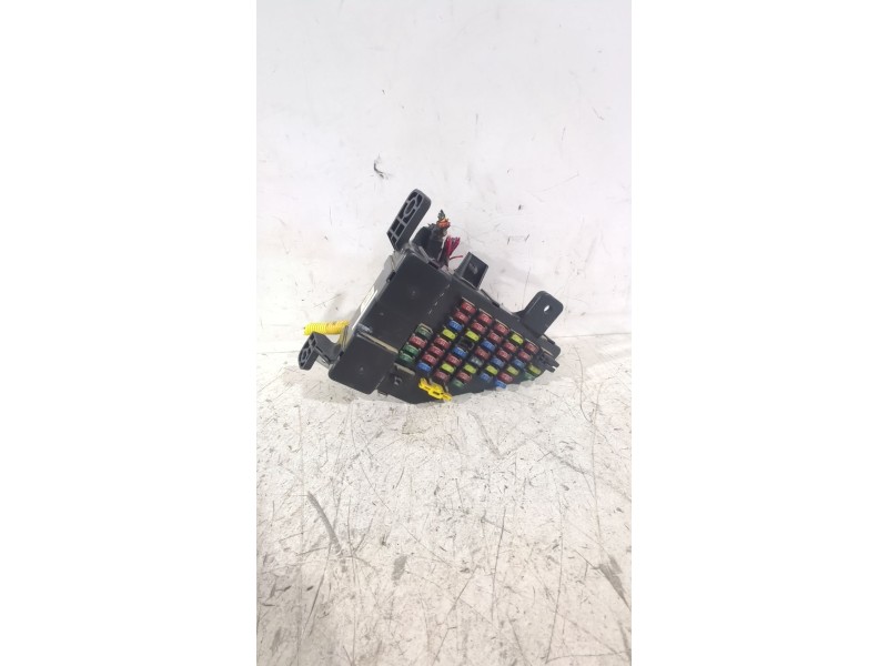 Recambio de caja reles / fusibles para hyundai tucson (jm) 2.0 crdi referencia OEM IAM 911102E000  