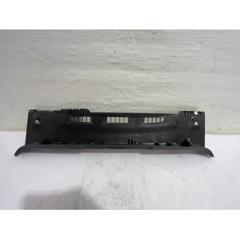 Recambio de moldura maletero para peugeot 207 confort referencia OEM IAM 9686057477  