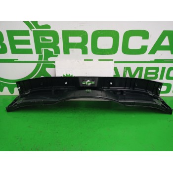 Recambio de molduras traseras para nissan qashqai ii (j11, j11_) 1.3 dig-t referencia OEM IAM 84992  