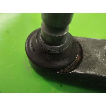 Recambio de brazo suspension inferior delantero izquierdo para opel insignia berlina 2.0 cdti cat referencia OEM IAM 0131221  