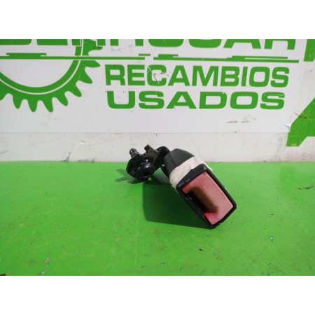 Recambio de enganche cinturon central para opel corsa d 1.3 16v cdti referencia OEM IAM 13225292  