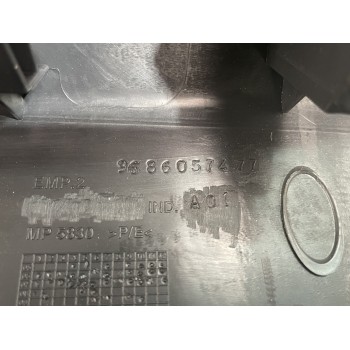 Recambio de moldura maletero para peugeot 207 confort referencia OEM IAM 9686057477  