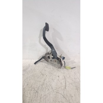 Recambio de pedal embrague para hyundai tucson (jm) 2.0 crdi referencia OEM IAM 328202E200  