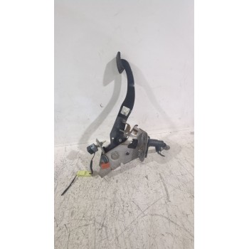 Recambio de pedal embrague para hyundai tucson (jm) 2.0 crdi referencia OEM IAM 328202E200  