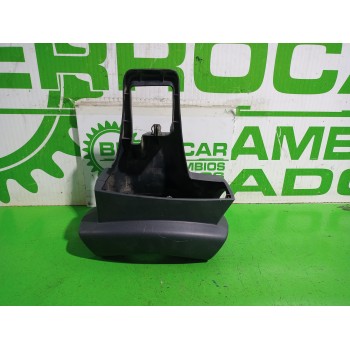 Recambio de moldura para renault kangoo profesional referencia OEM IAM 8200796831  