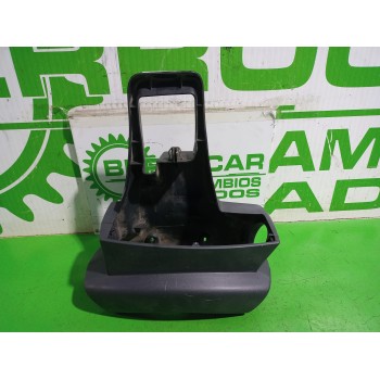 Recambio de moldura para renault kangoo profesional referencia OEM IAM 8200796831  