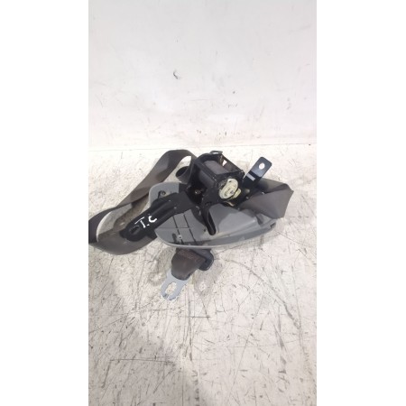 Recambio de cinturon seguridad trasero central para hyundai tucson (jm) 2.0 crdi referencia OEM IAM 898502E000LM  