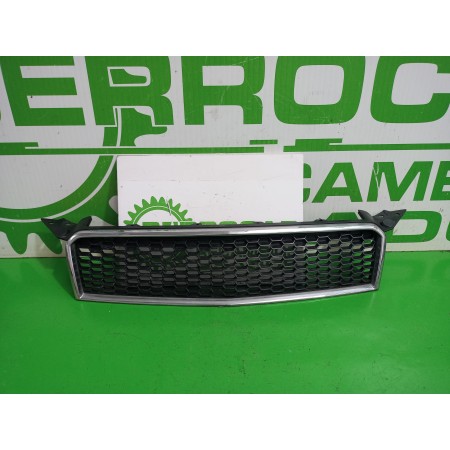 Recambio de rejilla delantera para chevrolet aveo ls referencia OEM IAM 96808250  