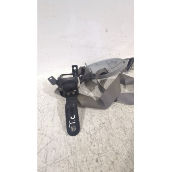 Recambio de cinturon seguridad trasero central para hyundai tucson (jm) 2.0 crdi referencia OEM IAM 898502E000LM  