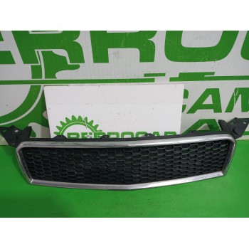 Recambio de rejilla delantera para chevrolet aveo ls referencia OEM IAM 96808250  