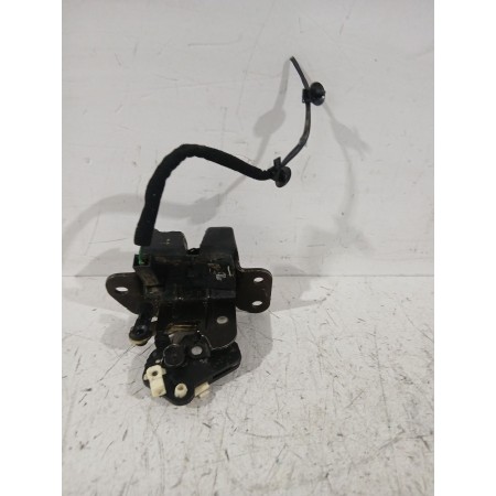 Recambio de cerradura maletero / porton para hyundai tucson (jm) 2.0 crdi referencia OEM IAM 812302E010  