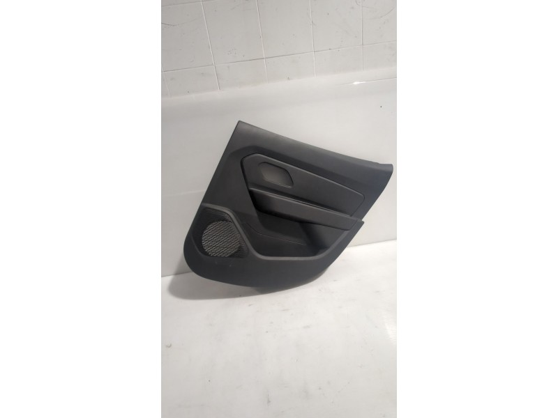 Recambio de guarnecido puerta trasera derecha para dacia duster (hm_) 1.0 tce 90 referencia OEM IAM 829A08379R  