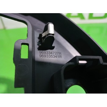 Recambio de moldura para renault kangoo profesional referencia OEM IAM 969334727R  