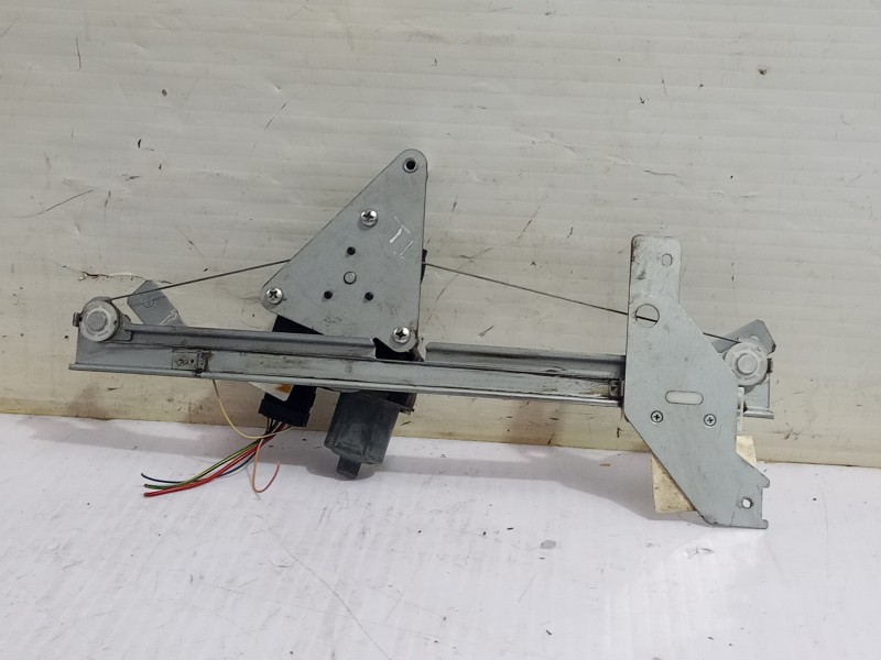 Recambio de elevalunas trasero izquierdo para peugeot 508 allure referencia OEM IAM 0130822569  