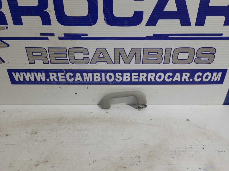 Recambio de asidero techo para opel astra h ber. 1.7 16v cdti referencia OEM IAM 317382836  