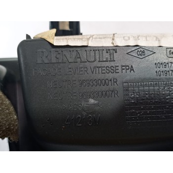 Recambio de moldura para renault scenic iii bose edition referencia OEM IAM 969330001R  