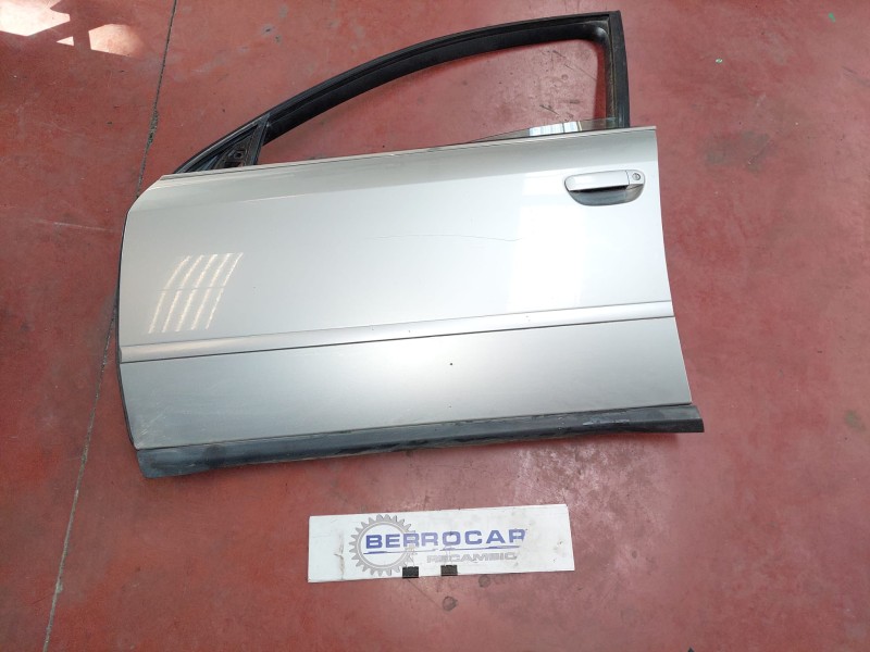 Recambio de puerta delantera izquierda para audi a6 berlina (4b2) 2.5 v6 24v tdi referencia OEM IAM 4B0831051D  