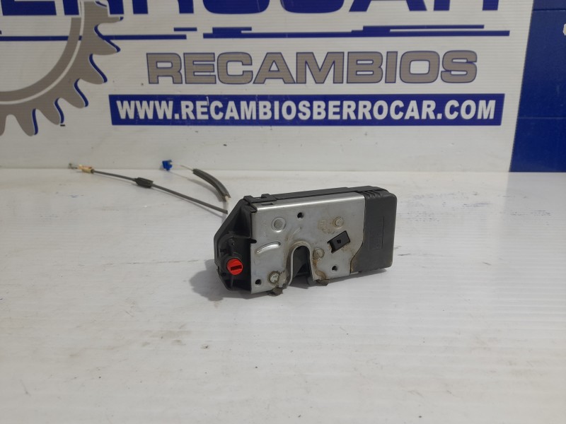 Recambio de cerradura puerta trasera izquierda para opel zafira a elegance referencia OEM IAM 24414134  