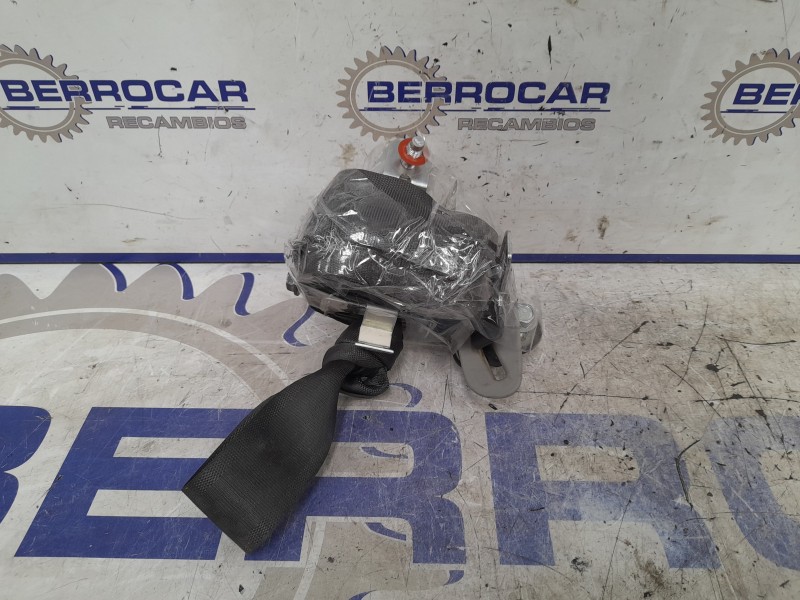 Recambio de cinturon seguridad trasero derecho para hyundai getz (tb) 1.1 12v cat referencia OEM IAM 898201C080WK  