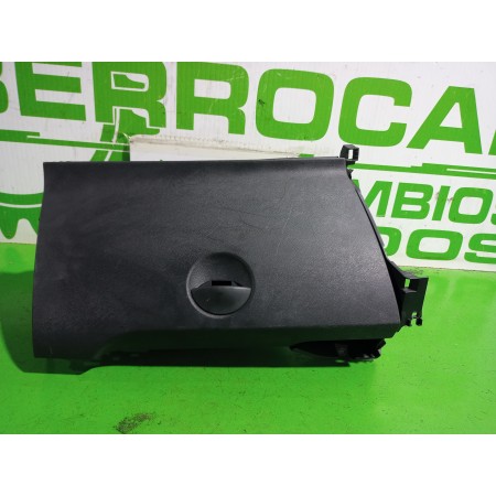 Recambio de guantera para renault kangoo profesional referencia OEM IAM 681083048R  