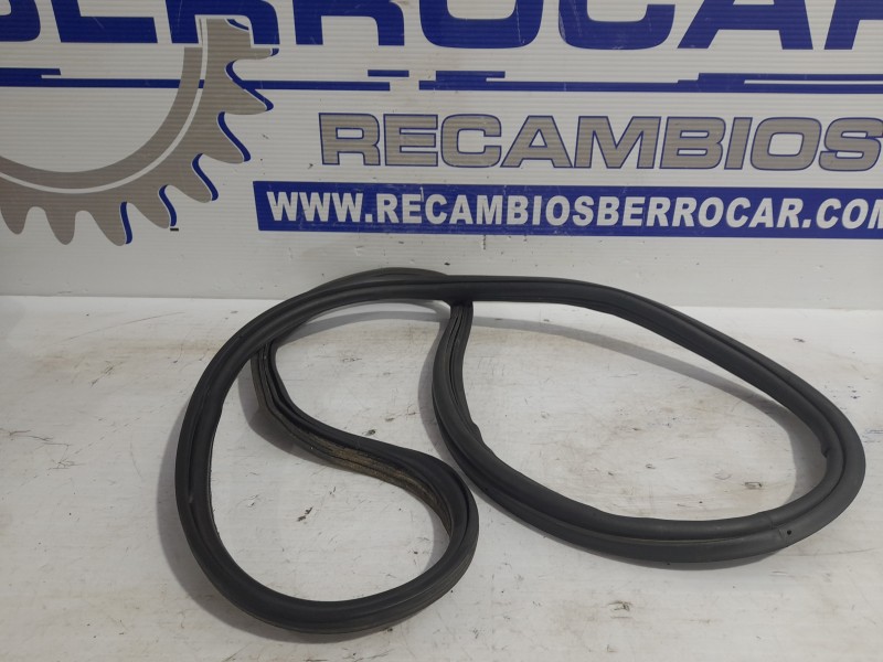 Recambio de goma contorno para opel astra h ber. 1.7 16v cdti referencia OEM IAM 46814082  