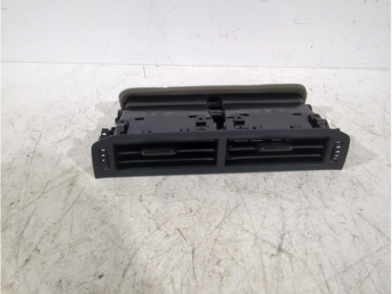 Recambio de rejilla aireadora para volkswagen t-cross (c11, d31) 1.0 tsi referencia OEM IAM 2G0819728  