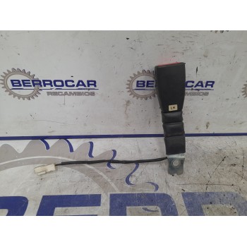 Recambio de anclaje cinturon para hyundai getz (tb) 1.1 12v cat referencia OEM IAM 888301C300WK  