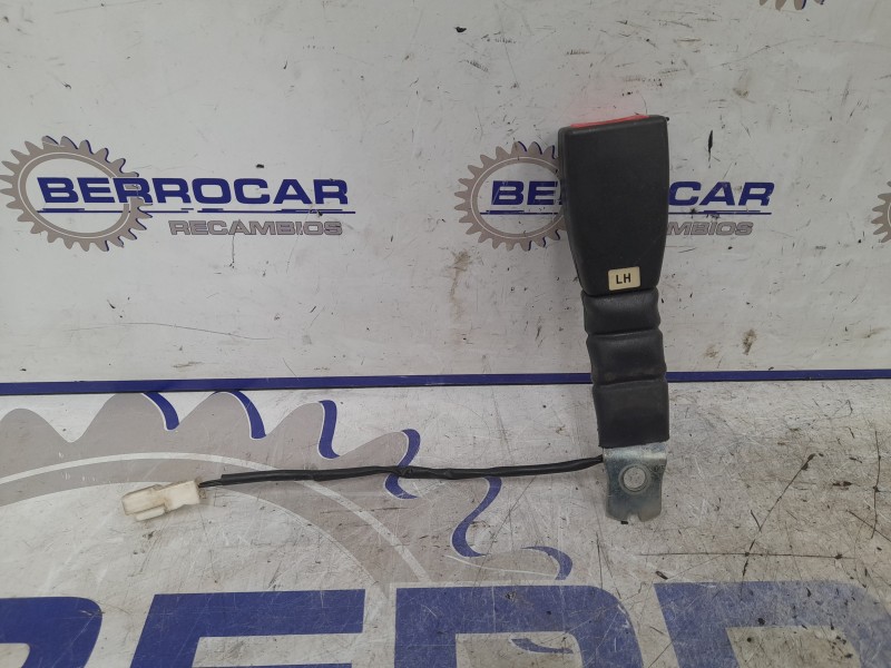 Recambio de anclaje cinturon para hyundai getz (tb) 1.1 12v cat referencia OEM IAM 888301C300WK  