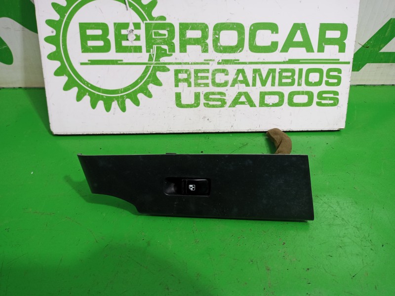 Recambio de mando elevalunas delantero derecho para chevrolet aveo ls referencia OEM IAM 202005661  
