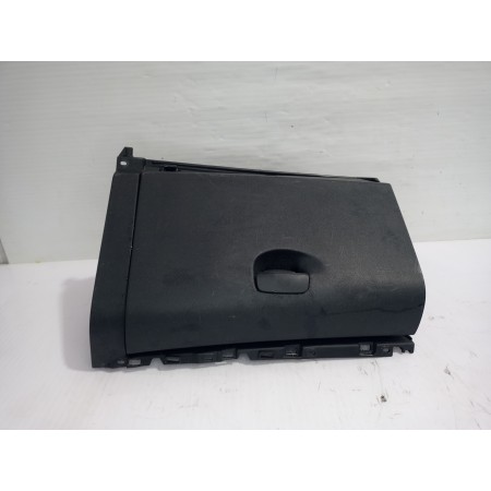 Recambio de guantera para renault scenic iii bose edition referencia OEM IAM 681080004R  