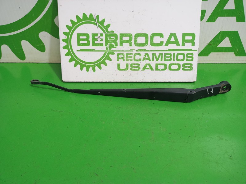 Recambio de brazo limpia delantero izquierdo para chevrolet aveo ls referencia OEM IAM T250DR2  