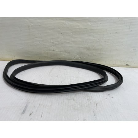 Recambio de goma contorno para skoda yeti active referencia OEM IAM 5L0867365  