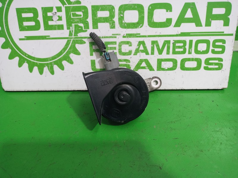 Recambio de claxon para chevrolet aveo ls referencia OEM IAM E355306  