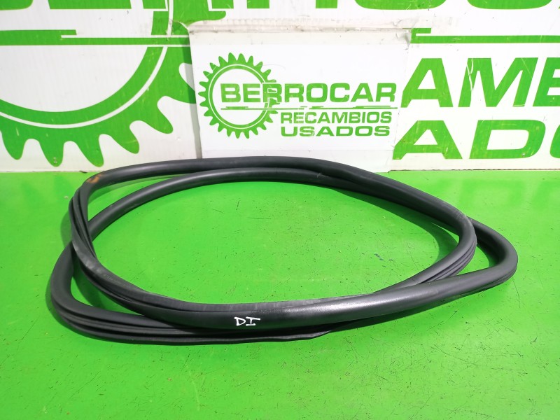 Recambio de goma contorno para volkswagen golf vi (5k1) advance referencia OEM IAM 5K3867911C9B9  