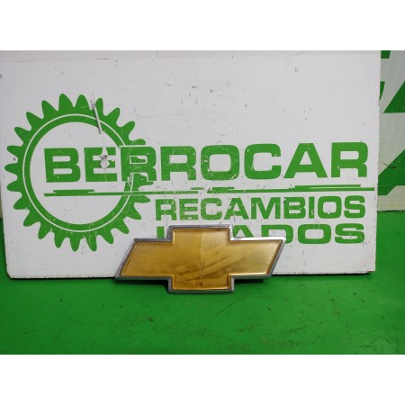 Recambio de emblema para chevrolet aveo ls referencia OEM IAM 96808252  