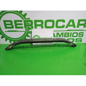 Recambio de refuerzo paragolpes delantero para opel insignia berlina 2.0 cdti cat referencia OEM IAM 13235552  