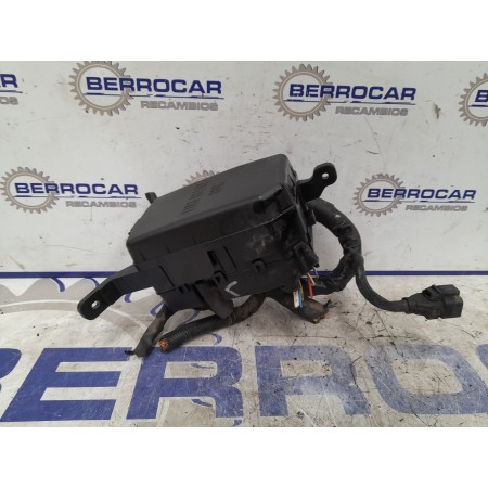 Recambio de caja reles / fusibles para hyundai getz (tb) 1.1 12v cat referencia OEM IAM 912411C121  