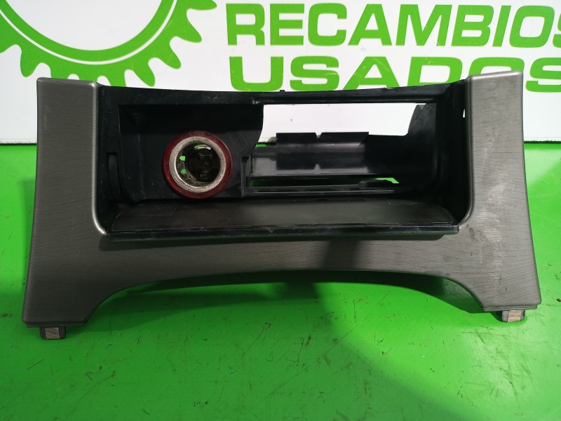Recambio de cenicero para opel insignia berlina 2.0 cdti cat referencia OEM IAM 13320460  